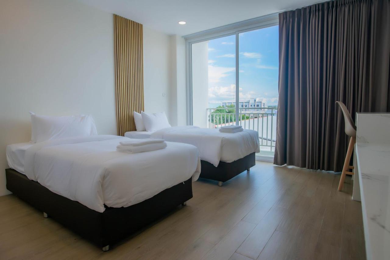 Hotel Agnes Buriram Esterno foto