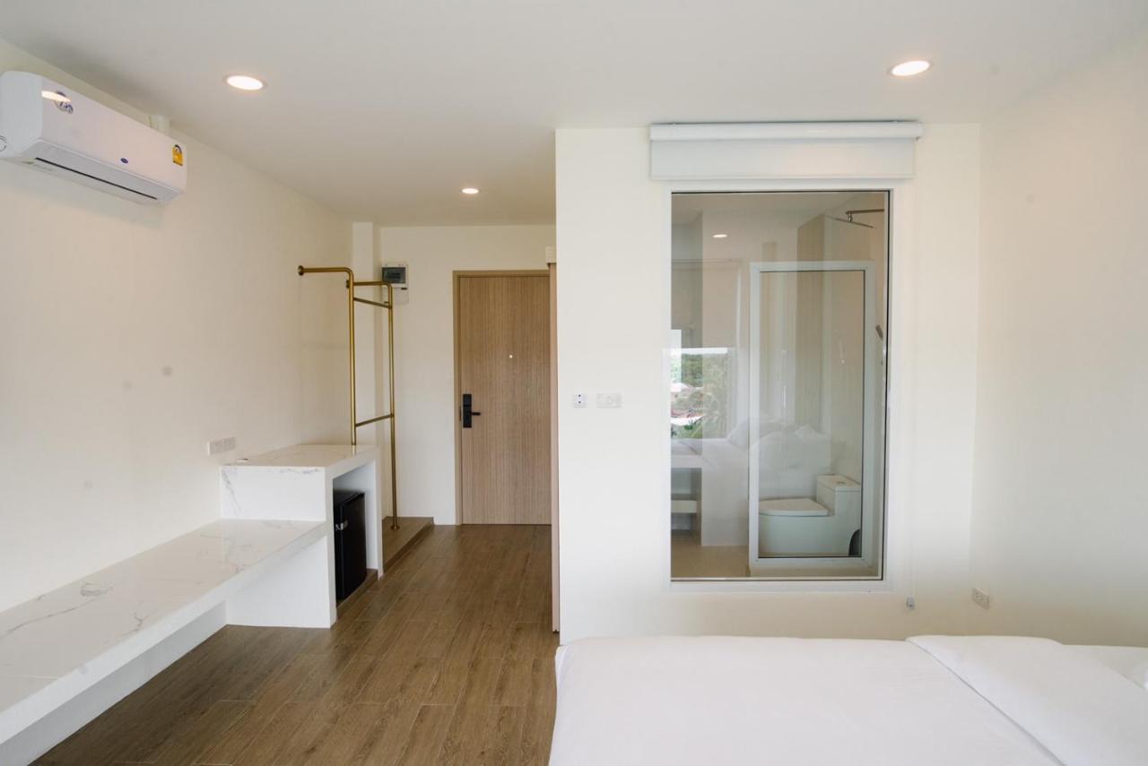 Hotel Agnes Buriram Esterno foto